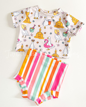 Load image into Gallery viewer, 6/9m + 2T RTS 6/9 ss rash guard x swim bloomers
