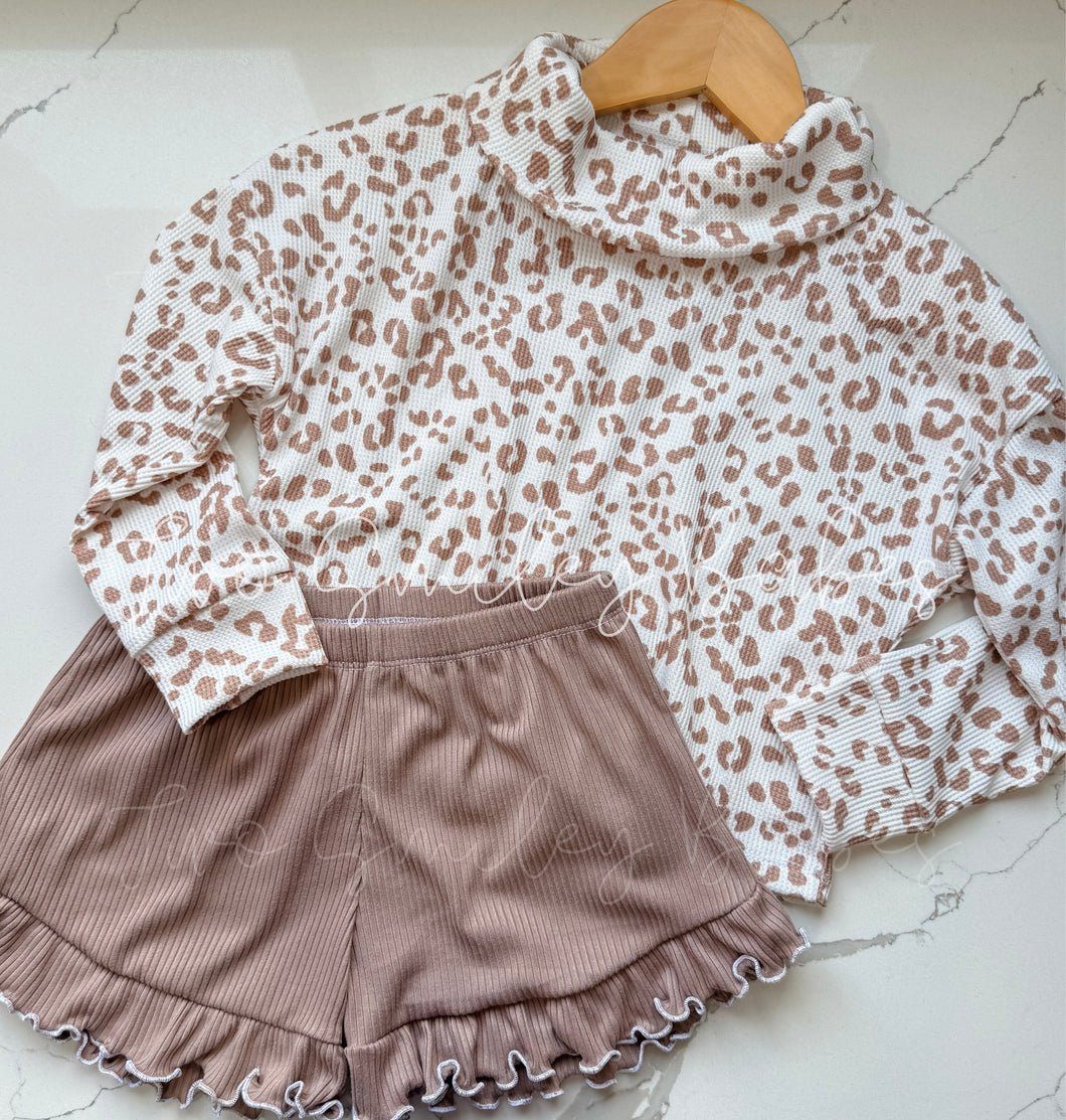 5T turtleneck ls dolman x retro ruffle shorts